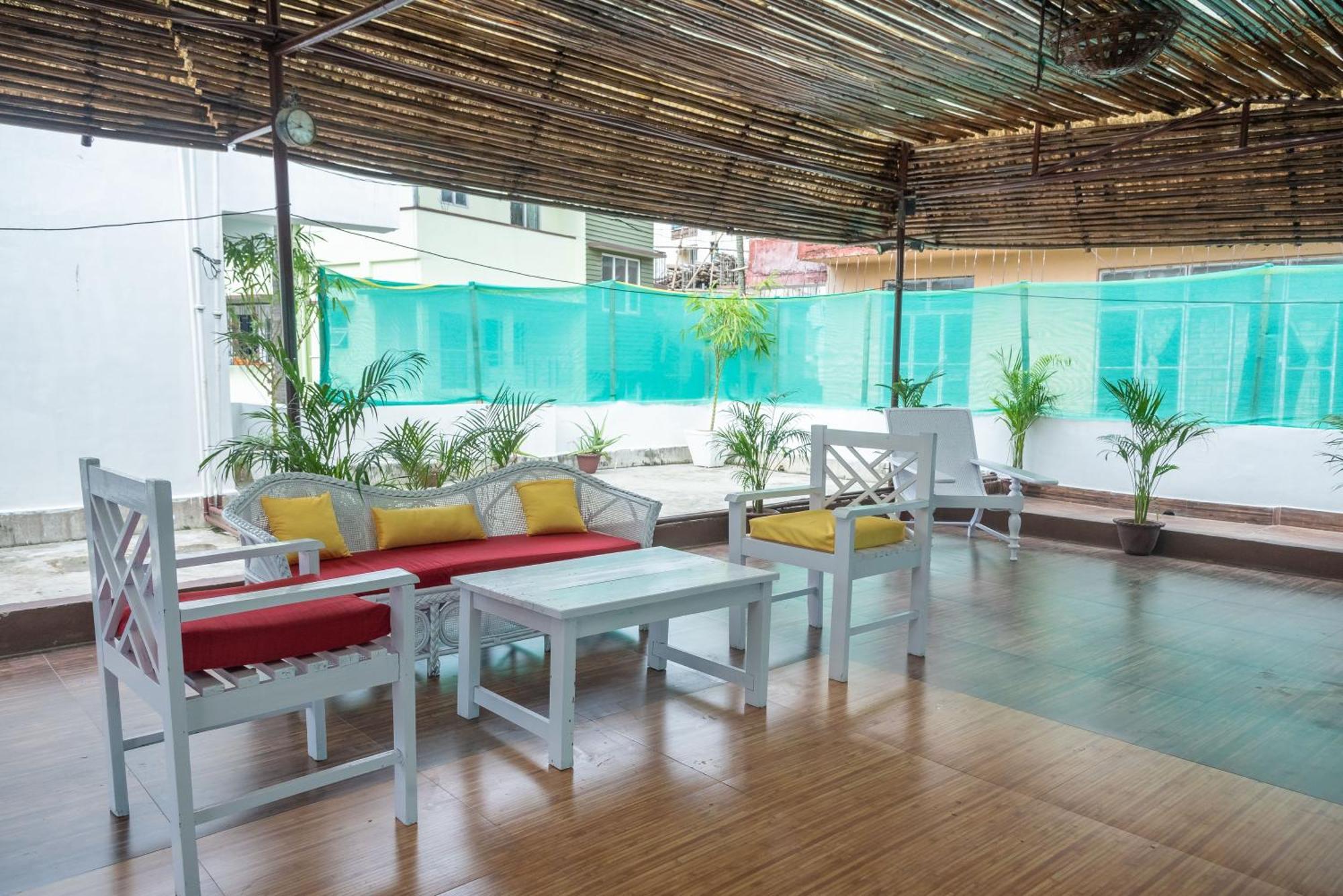 The Urban Grandeur 1 Bed and Breakfast Guwahati Eksteriør billede