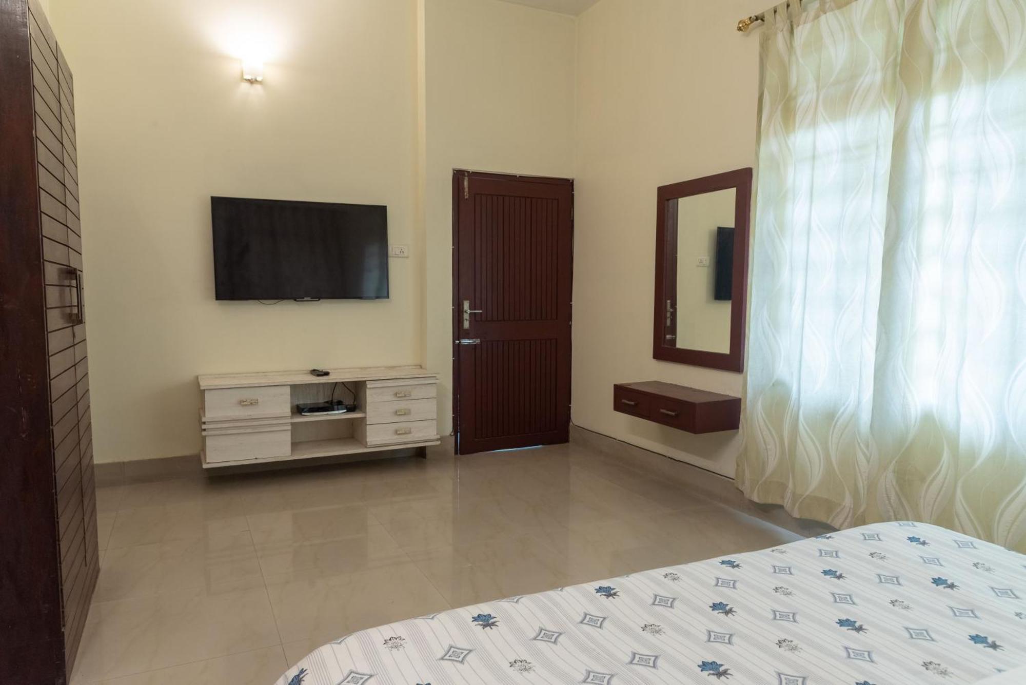 The Urban Grandeur 1 Bed and Breakfast Guwahati Eksteriør billede