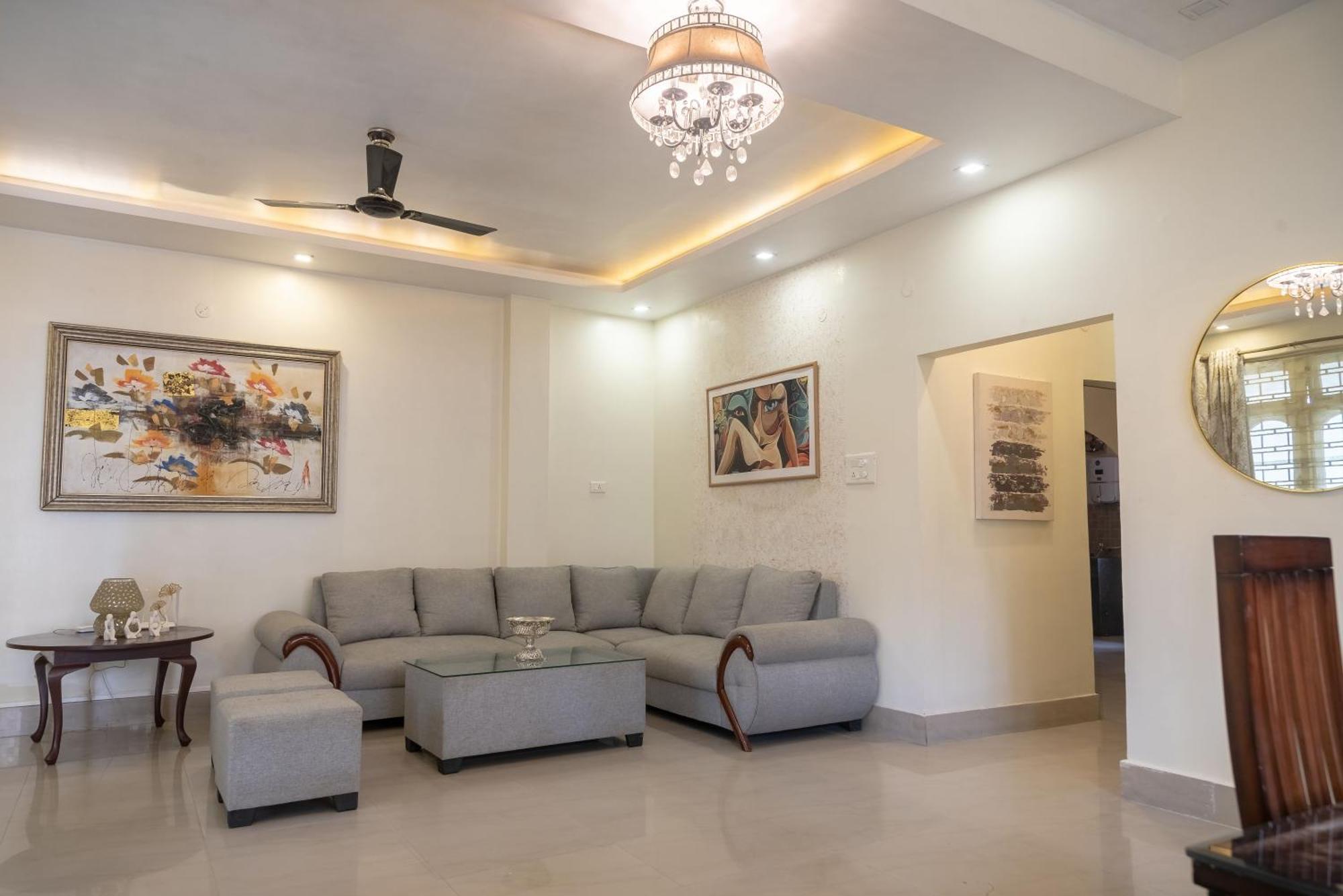 The Urban Grandeur 1 Bed and Breakfast Guwahati Eksteriør billede