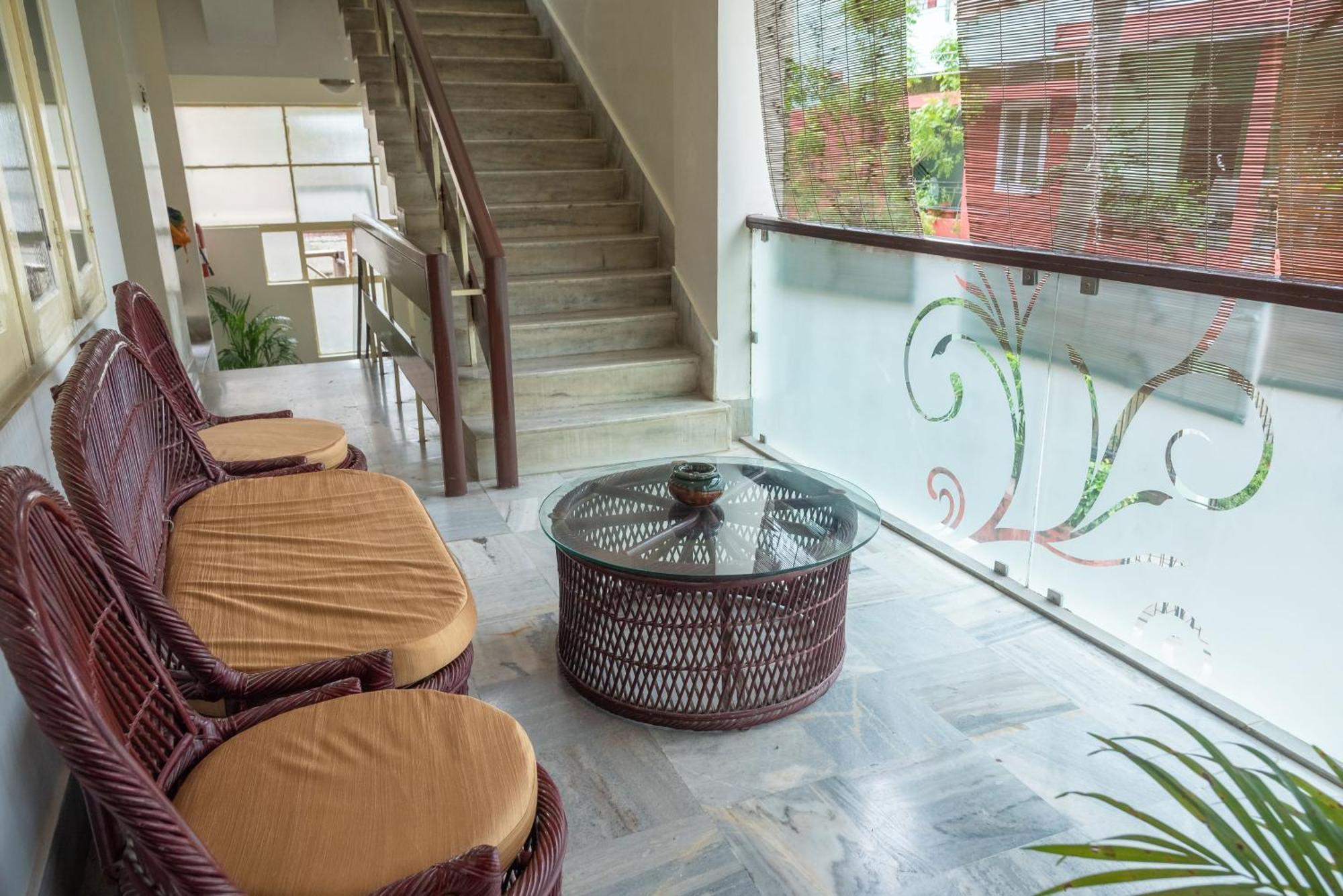 The Urban Grandeur 1 Bed and Breakfast Guwahati Eksteriør billede